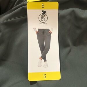 NWT Sage Womens Joggers Green Small